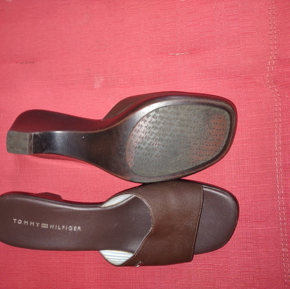 Tommy Hilfiger slideons